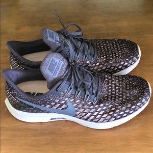 Nike Air Zoom Pegasus 35, Size 9.5 ***SOLD***